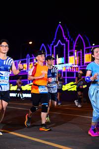 BIB: 3924, 41286, 43013
                            <button type="button" onclick="openModal(22890552)" class="btn btn-primary btn-sm float-right btn-popup" data-toggle="modal" data-target=".modal-high-quality">
                        <i class="fas fa-shopping-cart"></i> Add to Cart
                    </button>
                                            <button type="button" onclick="isThisMe(22890552, true)" class="btn btn-success btn-sm float-right btn-popup btn-isme hidden" data-toggle="tooltip" data-placement="bottom" title="นี่คือรูปของคุณใช่ไหม คลิกที่นี่เพื่อเอาเข้าอัลบั้ม">
                        <i class="fas fa-plus"></i> Add to album
                    </button>
                    <button type="button" onclick="isThisMe(22890552, false)" class="btn btn-warning btn-sm float-right btn-popup btn-isnotme hidden">
                        <i class="fas fa-ban"></i> Remove from album
                    </button>
